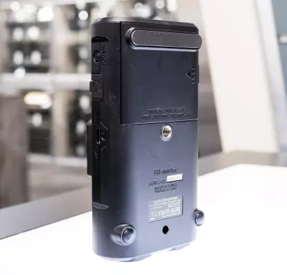 Zoom - R4 MultiTrak Recorder with Stereo Bouncing 2